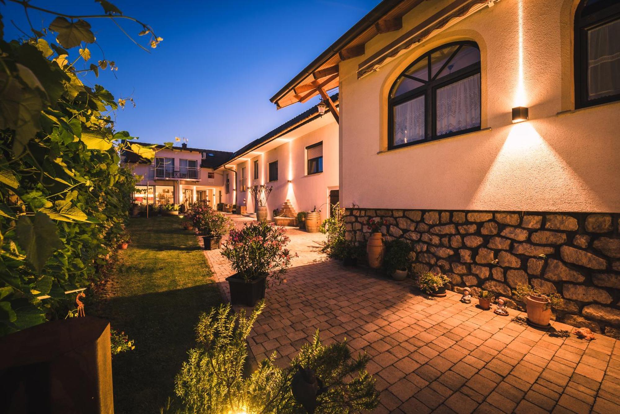 Weingut Gaestehaus D&D Haider Jois Esterno foto